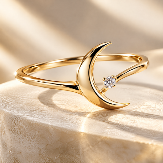 Minimalist Crescent Moon Ring | 18K Gold Single Diamond